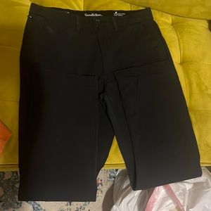 Men’s black 31x30 Goodfellow pants.
